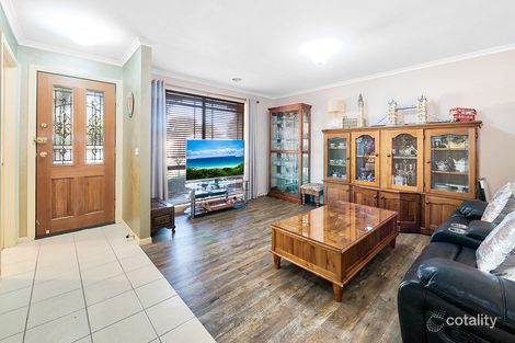 Property photo of 8 Nerrena Rise Cranbourne West VIC 3977