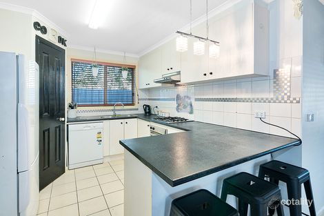 Property photo of 8 Nerrena Rise Cranbourne West VIC 3977