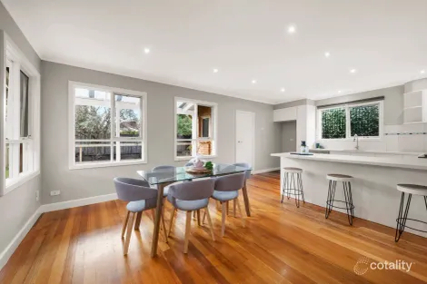 Property photo of 7 Devoy Street Oakleigh South VIC 3167