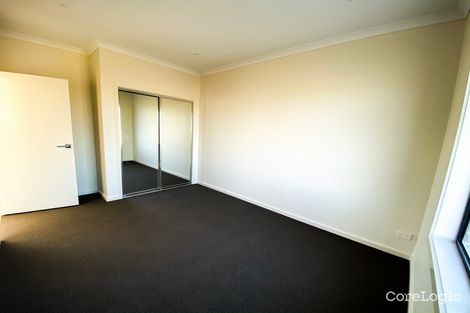 Property photo of 11 Galenia Street Wollert VIC 3750