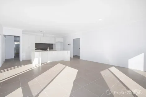 Property photo of 10 Coconuts Avenue Eglinton WA 6034