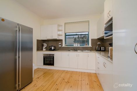 Property photo of 39 Lake Terrace East Mount Gambier SA 5290