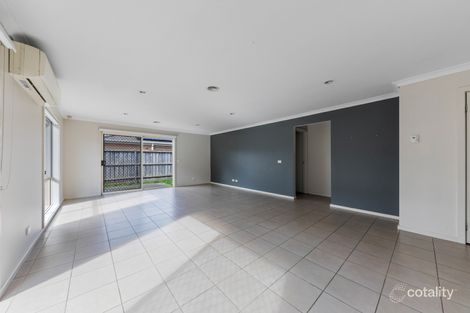 Property photo of 10 Celestine Drive Officer VIC 3809