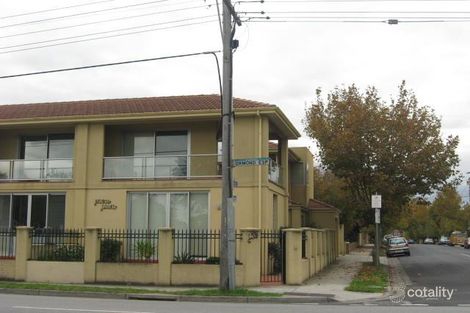 93 Ormond Esp, Elwood, VIC 3184