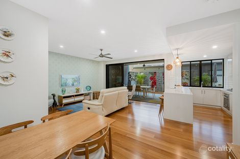 Property photo of 4/52 Brae Street Coorparoo QLD 4151
