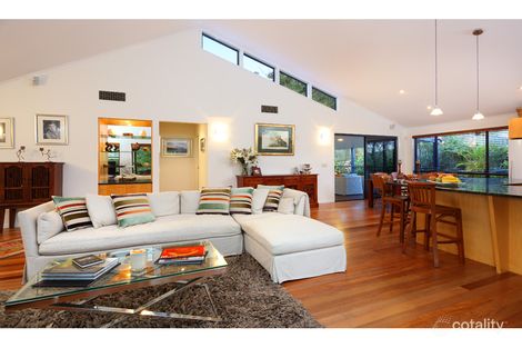 Property photo of 1 Bina Street Chapel Hill QLD 4069