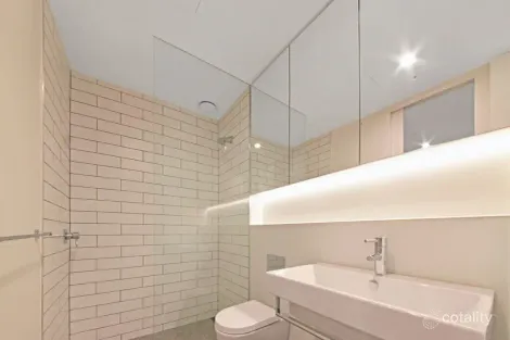 Property photo of 2/33 James Street Windsor VIC 3181