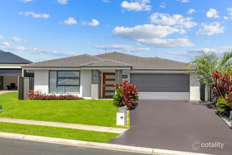 Property photo of 4 Snapdragon Crescent Hamlyn Terrace NSW 2259