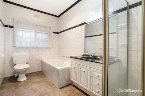 Property photo of 43 Catherine Road Bentleigh East VIC 3165