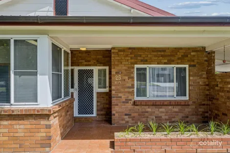 25 Elwin St, Peakhurst, NSW 2210