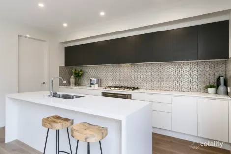 Property photo of 18 Lomond Street Glen Iris VIC 3146