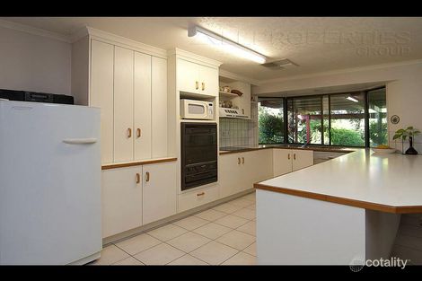 Property photo of 48 Colisa Crescent Regents Park QLD 4118