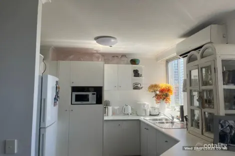 Property photo of 17/155 Old Burleigh Road Broadbeach QLD 4218