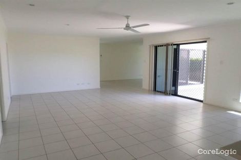 Property photo of 46 Willowtree Drive Flinders View QLD 4305