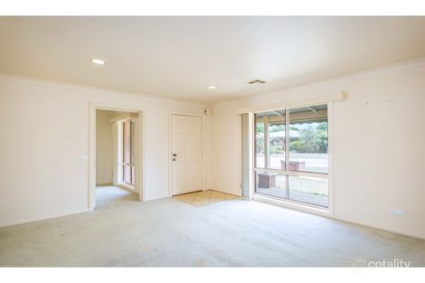 Property photo of 2/16 Saville Avenue Lavington NSW 2641