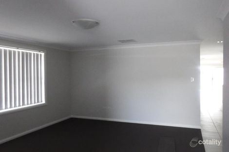 Property photo of 11 Lake Place North Tamworth NSW 2340