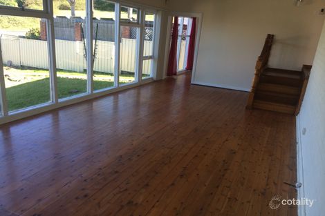 Property photo of 137 Northcliffe Drive Lake Heights NSW 2502