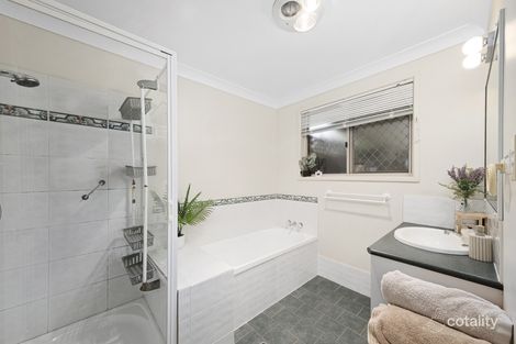 Property photo of 16 Lyness Court Wilsonton Heights QLD 4350