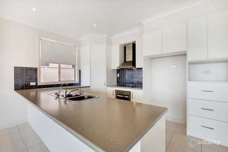 Property photo of 11 Blanche Parade Hindmarsh Island SA 5214