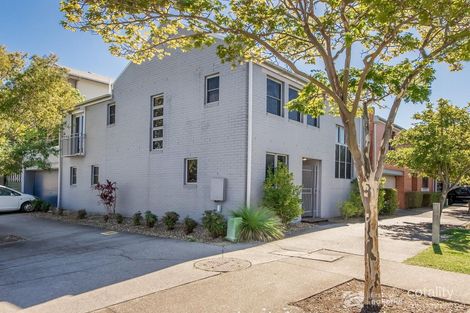 Property photo of 13 Bellvue Drive Varsity Lakes QLD 4227