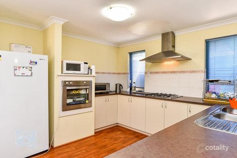 Property photo of 9 Sheringham Bend Success WA 6164
