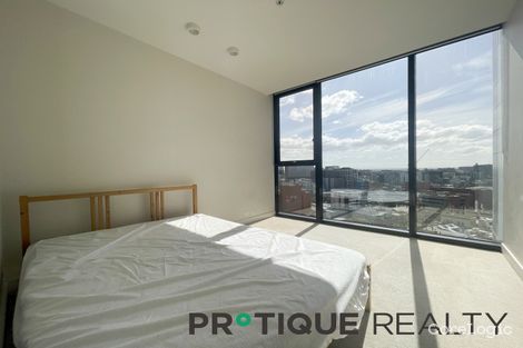 Property photo of 1507/33 Mackenzie Street Melbourne VIC 3000