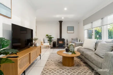 Property photo of 1/2 Fairfield Street Cranbourne VIC 3977