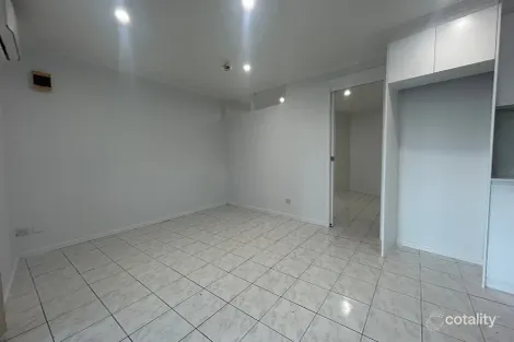 Property photo of 3 Ray Place Woodpark NSW 2164