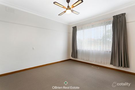 Property photo of 2 Bride Avenue Hampton Park VIC 3976