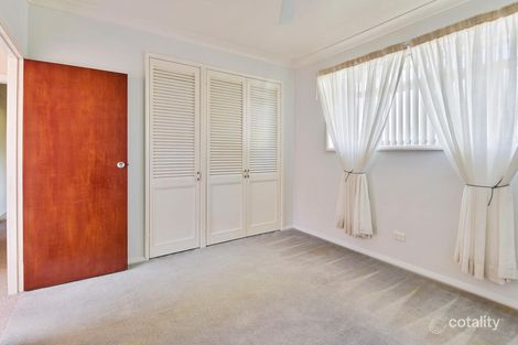 Property photo of 32 Asca Drive Green Point NSW 2251