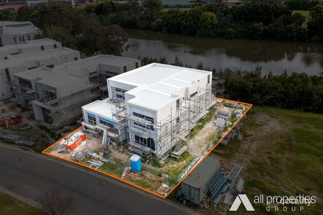 Property photo of 26 The Boulevarde Benowa QLD 4217