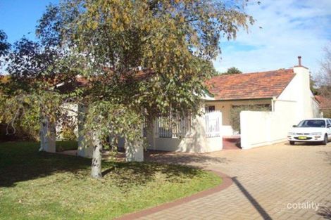 Property photo of 43 Bradshaw Crescent Manning WA 6152