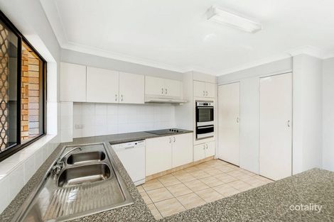 Property photo of 15/33-39 Hooker Boulevard Broadbeach Waters QLD 4218
