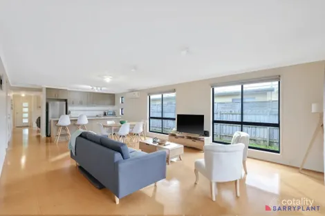 Property photo of 13 Lansell Road Cowes VIC 3922