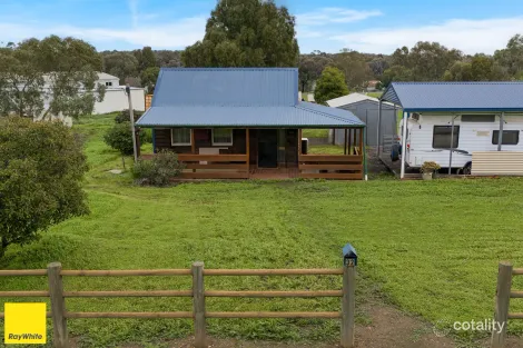 32 Stanhope Rd, Rushworth, VIC 3612