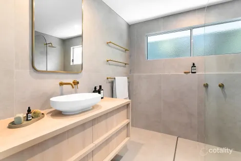 Property photo of 3 Yatama Place Currumbin Waters QLD 4223