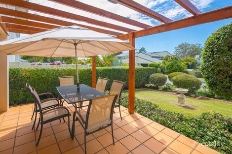 Property photo of 8 Outlook Parade Ormiston QLD 4160