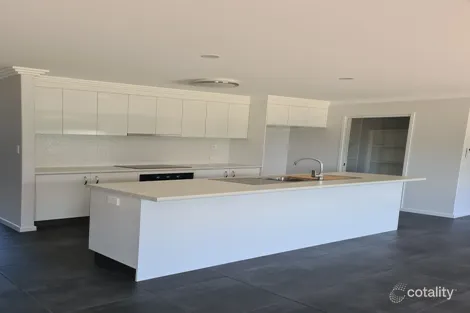 Property photo of 118 Murphy Street Point Vernon QLD 4655