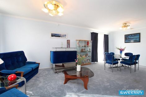 Property photo of 6 King Circuit Caroline Springs VIC 3023