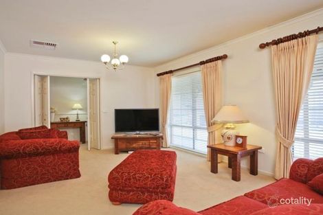Property photo of 2/7 Paperbark Court Strathdale VIC 3550