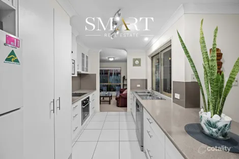 Property photo of 40 Desert Falls Crescent Parkwood QLD 4214
