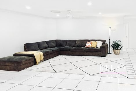 Property photo of 41 Yellow Robin Court Narangba QLD 4504