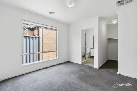 Property photo of 9 Wolfson Street Tarneit VIC 3029