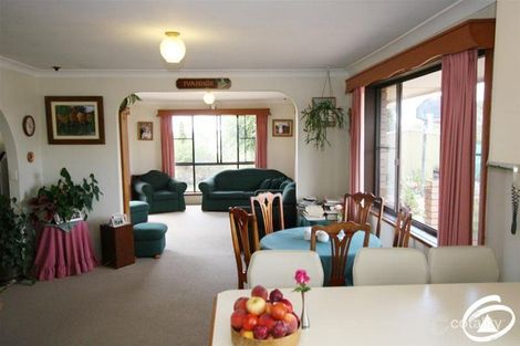 Property photo of 4 Ammerdown Crescent Orange NSW 2800