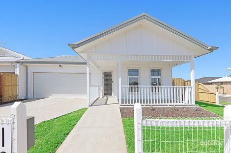 Property photo of 19 Cobram Drive Eynesbury VIC 3338