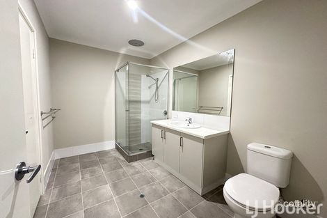 Property photo of 4 Nirvana Road Lakelands WA 6180