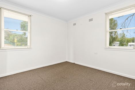 Property photo of 24 Galong Crescent Koonawarra NSW 2530