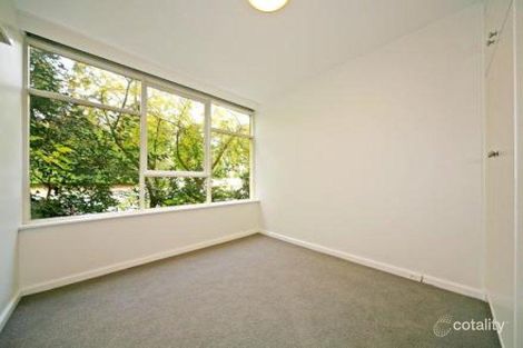 Property photo of 8/621-623 Toorak Road Toorak VIC 3142