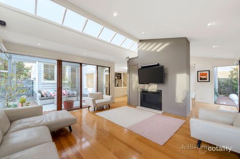 Property photo of 20 Laxdale Road Camberwell VIC 3124