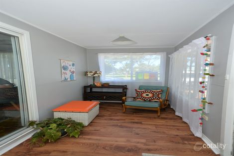 Property photo of 2 Moon Crescent Parkes NSW 2870